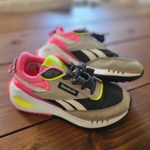 Reebok Grey & Pink Kids Sneakers - 11